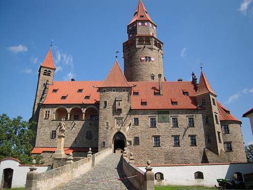 Замок Бузов